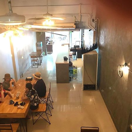 More Hostel @Khaosan Bangkok Exteriör bild