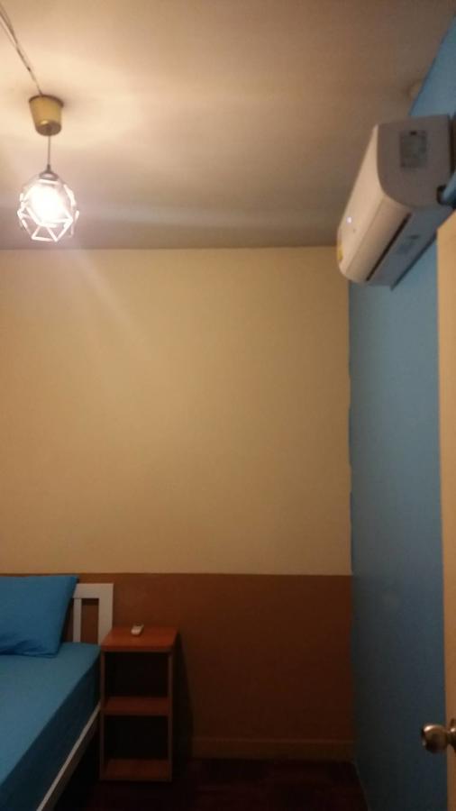 More Hostel @Khaosan Bangkok Exteriör bild